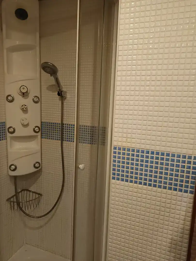 Bany de Pis en venda en  Huesca Capital amb Aire condicionat, Piscina i Balcó