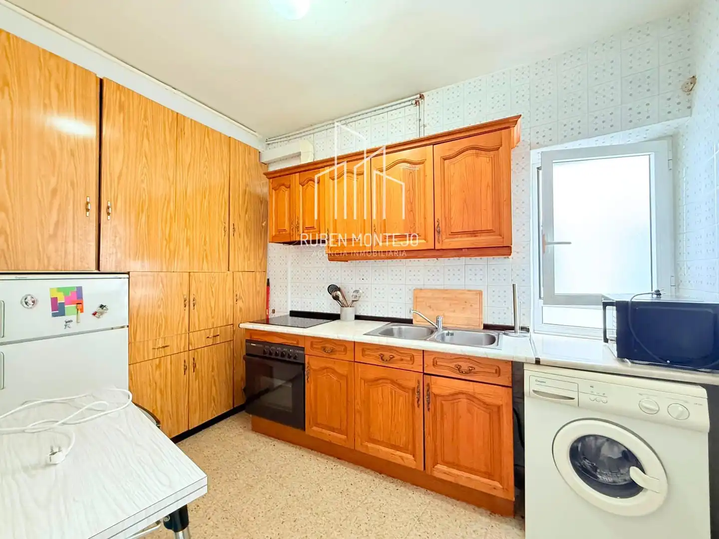 Cocina de Piso de alquiler en Salamanca con Calefacción, Terraza y Amueblado