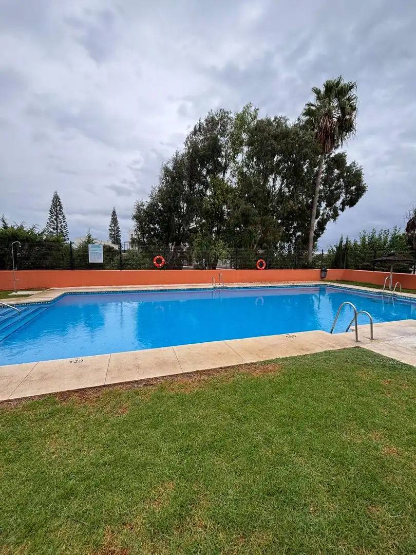 Apartamento con piscina en venta en Alcorrín, imagen 24