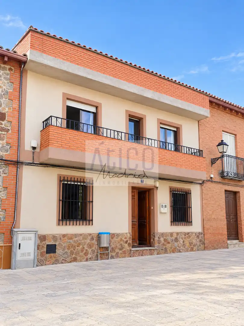 House for sale in Santisimo Cristo 7