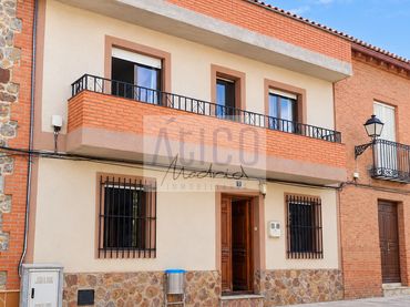 Casa en venda a Santisimo Cristo 7