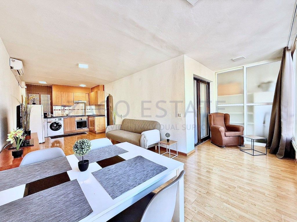 Sala de estar de Piso de alquiler en Finestrat con Aire acondicionado, Amueblado y Horno