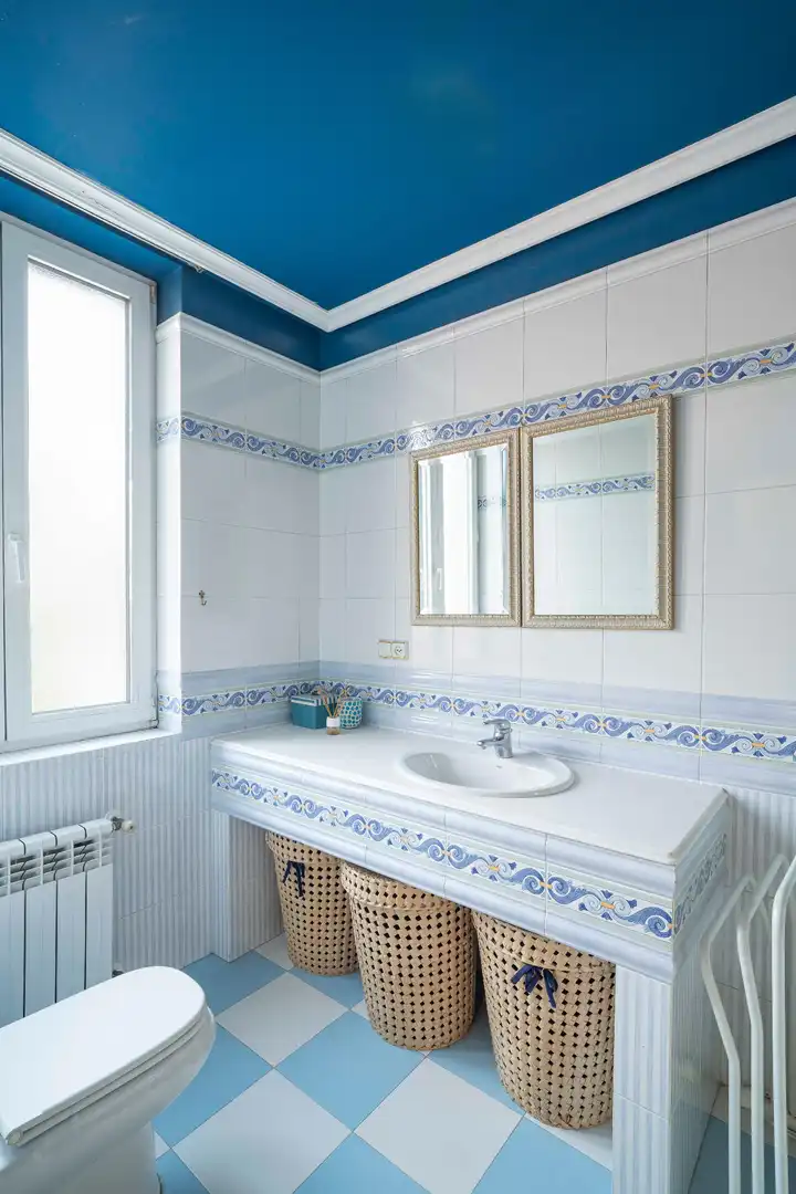Baño de Casa o chalet en venta en A Coruña Capital  con Calefacción, Jardín privado y Parquet
