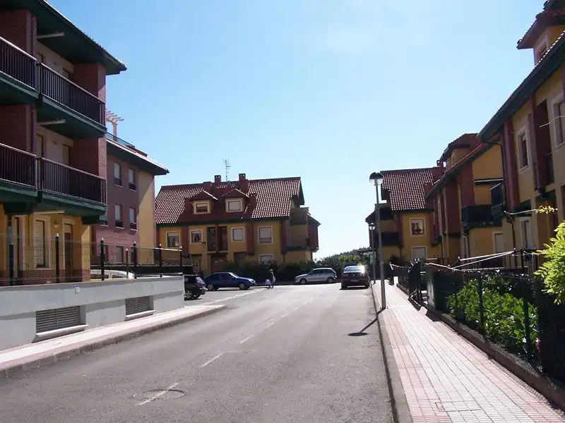 Exterior view of Ground floor for sale in Bárcena de Cicero  with Heating, Terrace and Storage room