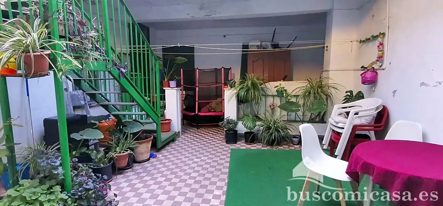 Casa o xalet en venda en Linares amb Aire condicionat, Terrassa i Traster