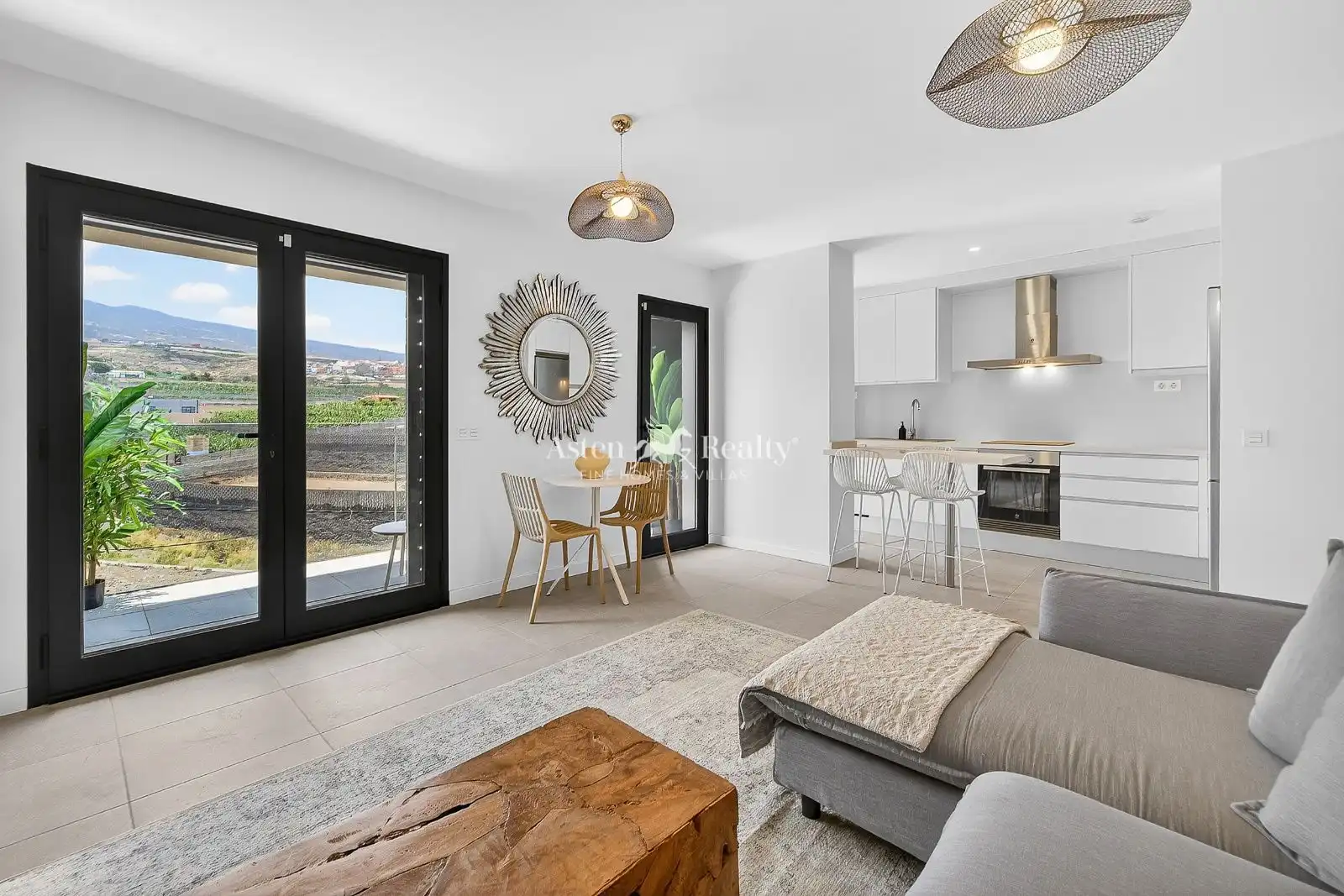 Sala de estar de Apartamento en venta en Guía de Isora con Terraza, Trastero y Amueblado