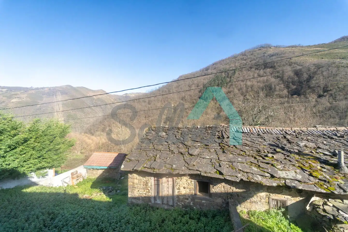 Casa adosada en venda en Aller amb Jardí privat, Terrassa i Traster