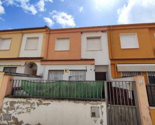 Vista exterior de Casa adosada en venda en La Carolina