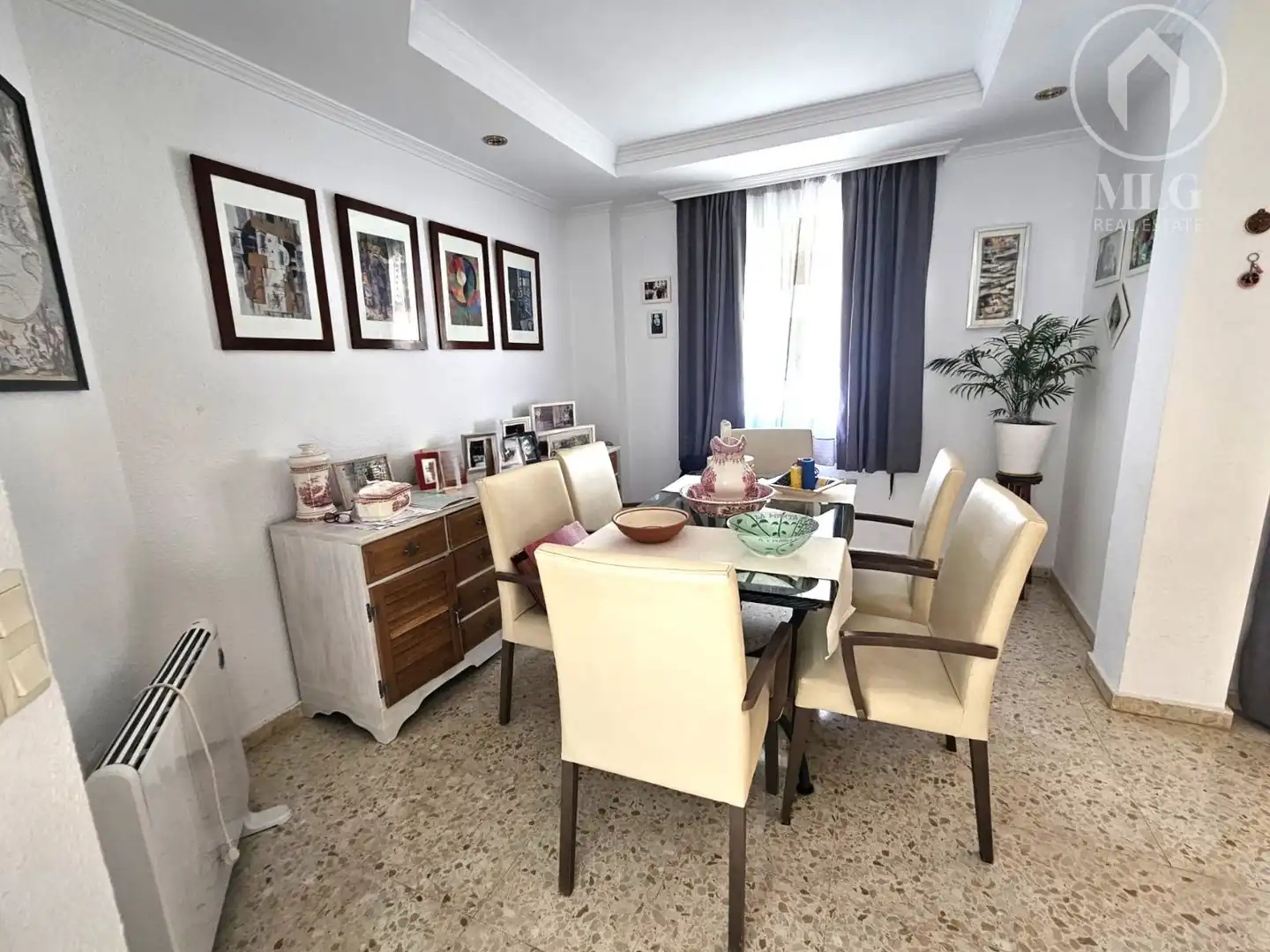 Comedor de Casa adosada en venta en Alhaurín de la Torre con Aire acondicionado y Amueblado