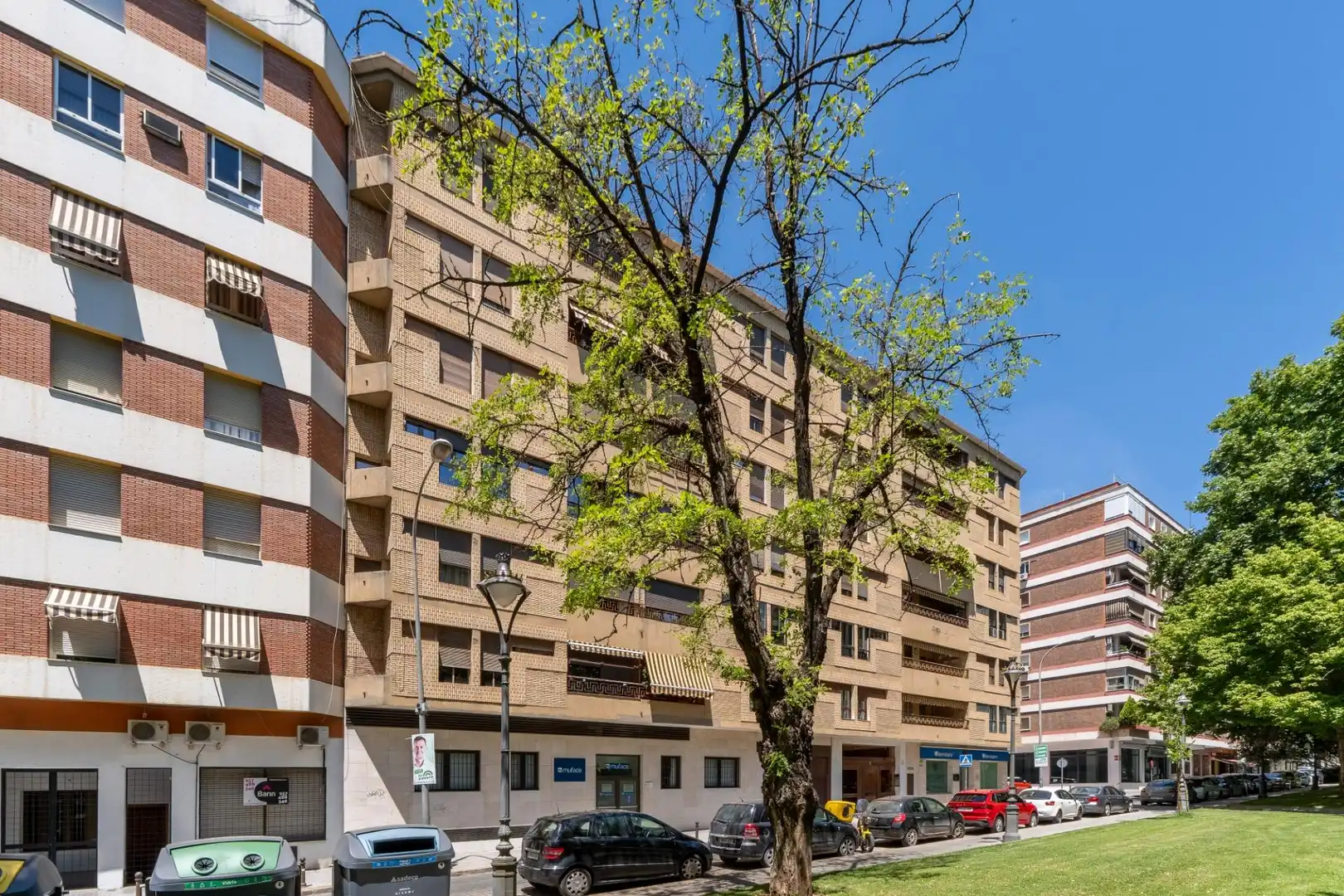 Außenansicht von Wohnung zum Verkauf in Córdoba mit Klimaanlage, Heizung und Abstellraum