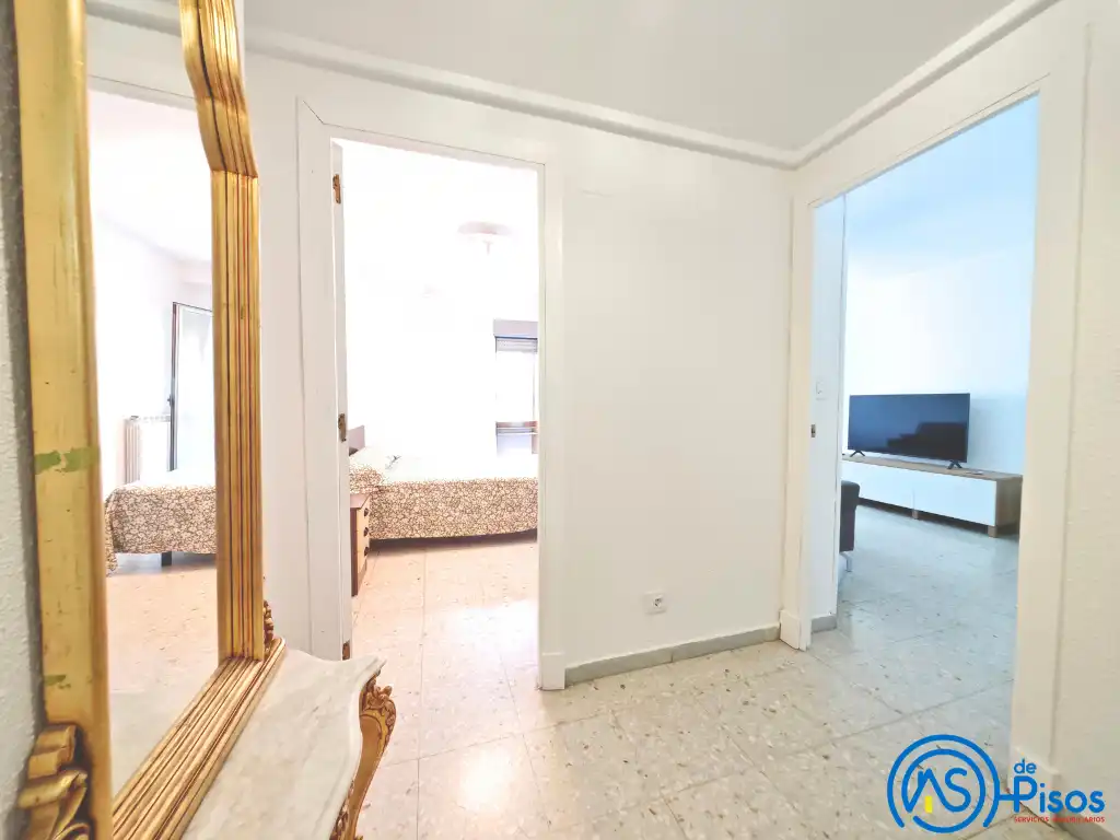 Flat for rent in Calle de Felisa Galé, 2, La Jota