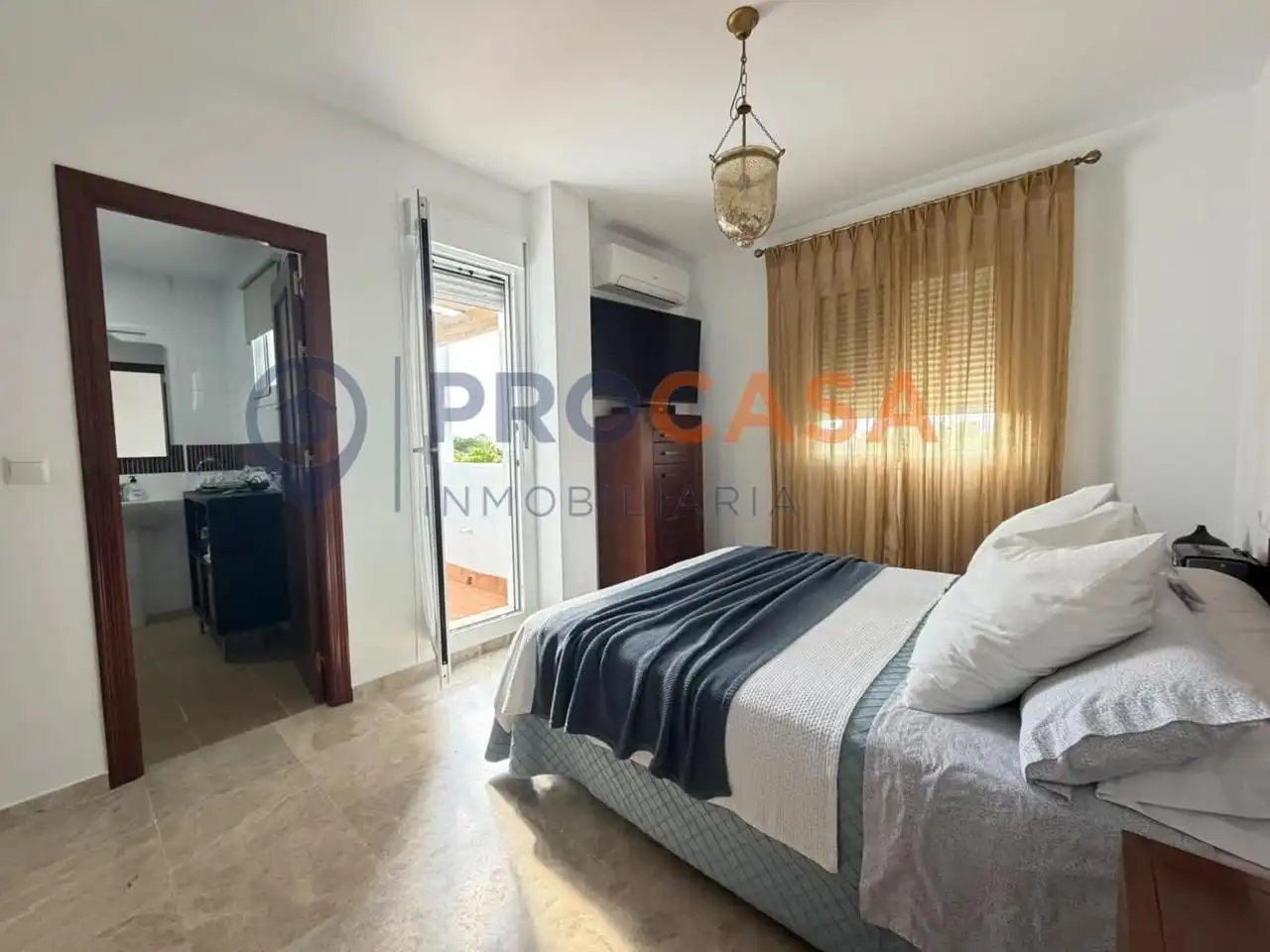 Dormitori de Casa o xalet en venda en Utrera