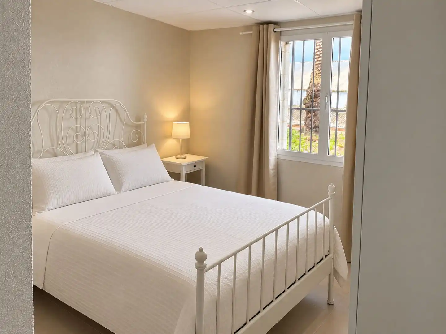 Bedroom of Flat for share in Cabrera de Mar, Barcelona