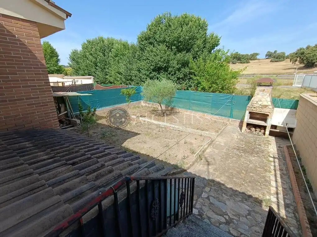 Adossat amb jardí en venda a Méntrida, imagen 48