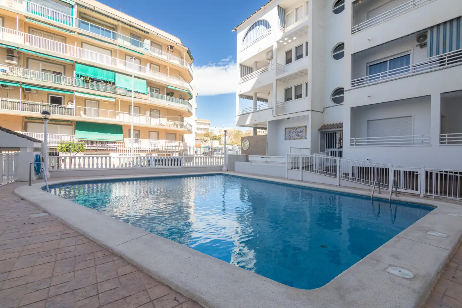 Piscina de Pis en venda en Santa Pola amb Aire condicionat, Terrassa i Traster