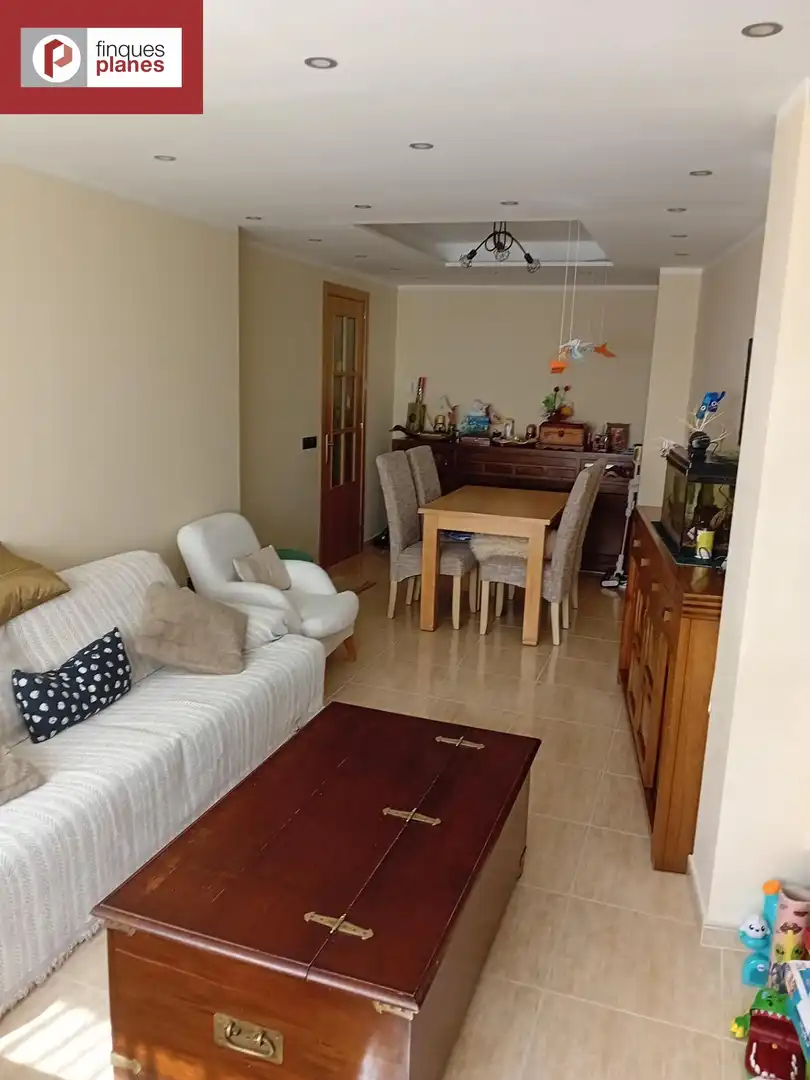Sala de estar de Piso en venta en Ribera d'Urgellet con Calefacción, Trastero y Amueblado