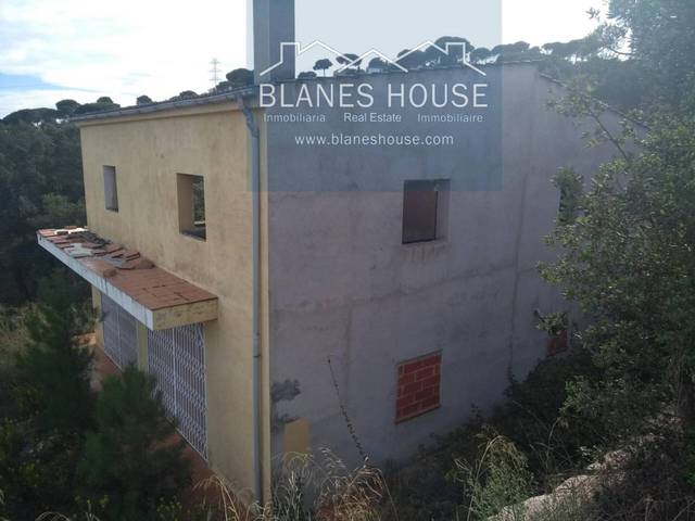 Casa-chalet en Venta en Calle PEDRAFORCA, 58 0 en Maçanet de la Selva pueblo
