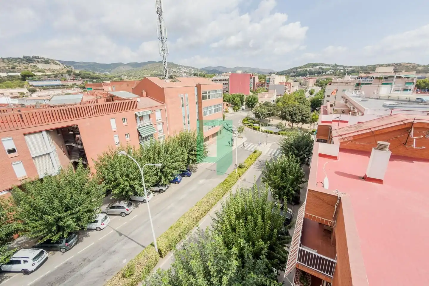 Vista exterior de Piso en venta en Badalona con Aire acondicionado, Calefacción y Balcón