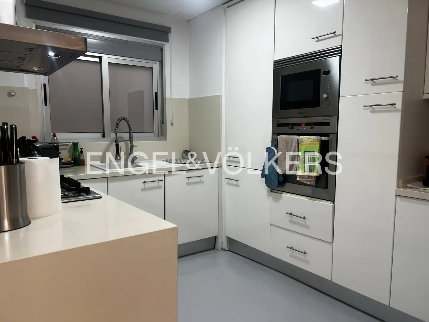 Cuina de Pis de lloguer en Valencia amb Aire condicionat, Calefacció i Balcó