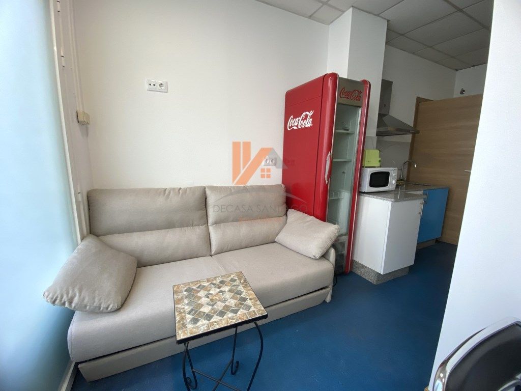 Sala d'estar de Apartament de lloguer en Santiago de Compostela  amb Moblat