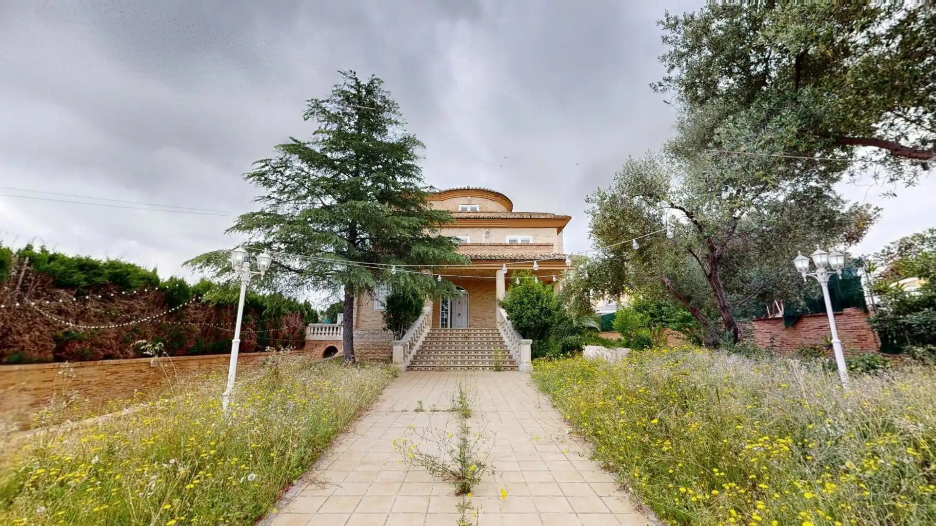 Vista exterior de Casa o xalet en venda en Torrent amb Terrassa, Traster i Piscina