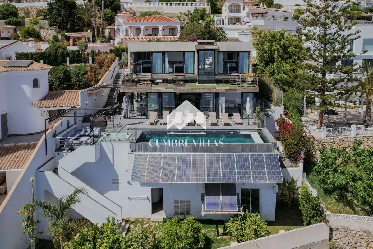 Exterior view of Houses for sale in Salobreña  with Private garden, Terrace and Storage room