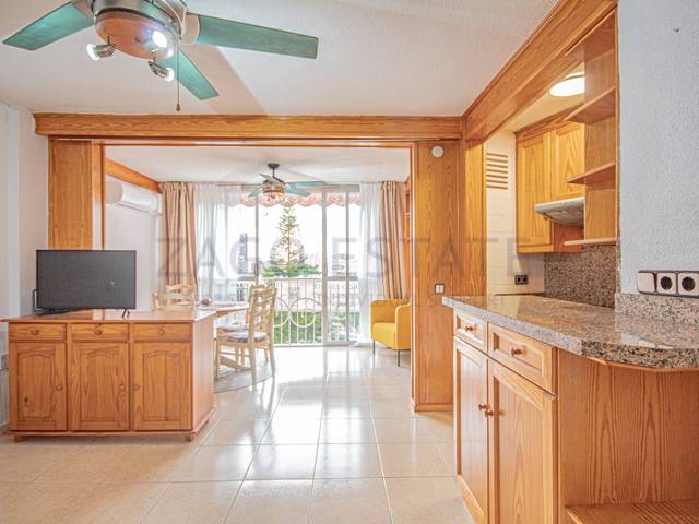 Apartamento en Alquiler en Avenida Paris en Rincón Alto