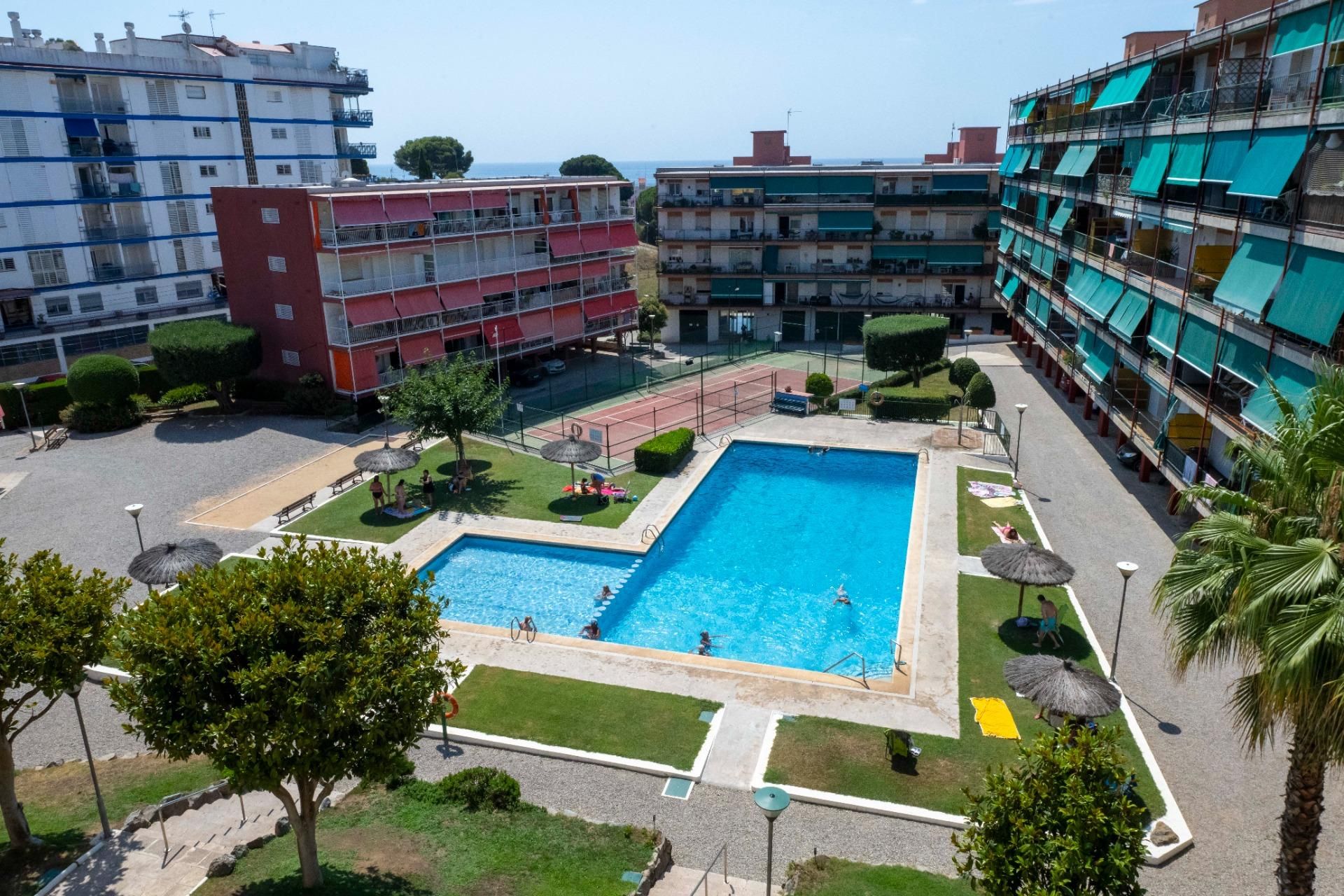 Piscina de Apartament en venda en Sant Andreu de Llavaneres amb Jardí privat, Terrassa i Balcó