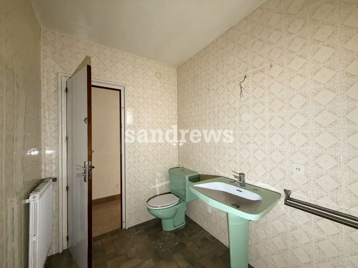 Bathroom of Detached homes for sale in Figueres  with Heating, Private garden and Terrace
