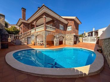 Casa con piscina in vendita a El Tancat - Mas d'en Gual