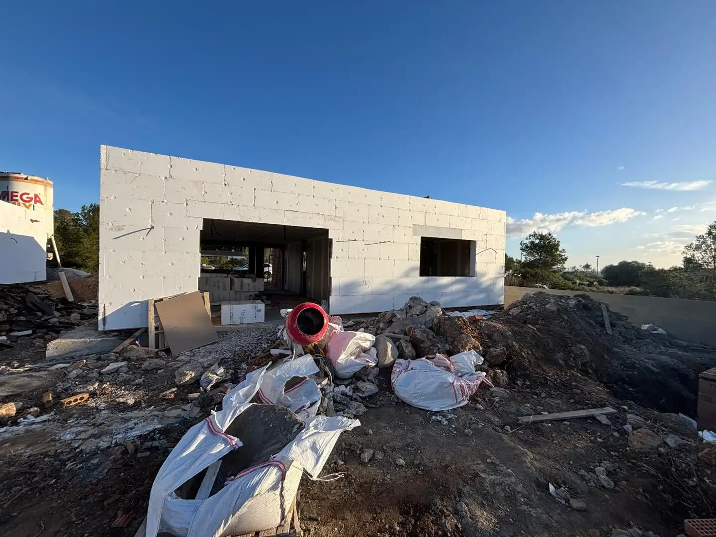 Vista exterior de Casa o xalet en venda en L'Ametlla de Mar  amb Aire condicionat