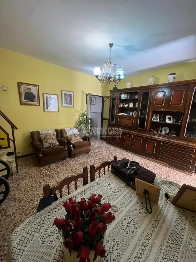 Sala d'estar de Casa o xalet en venda en Sevilla amb Terrassa
