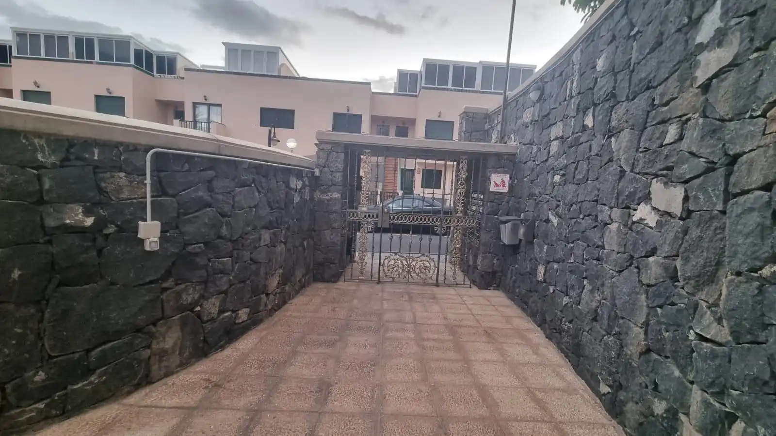 Vista exterior de Apartamento en venta en Arona con Terraza, Amueblado y Piscina comunitaria