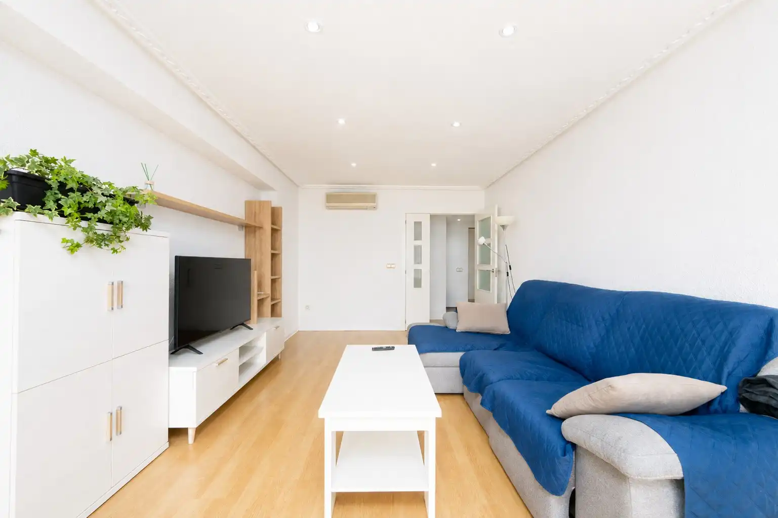 Wohnzimmer von Wohnung zur Miete in Alicante / Alacant mit Klimaanlage, Heizung und Terrasse