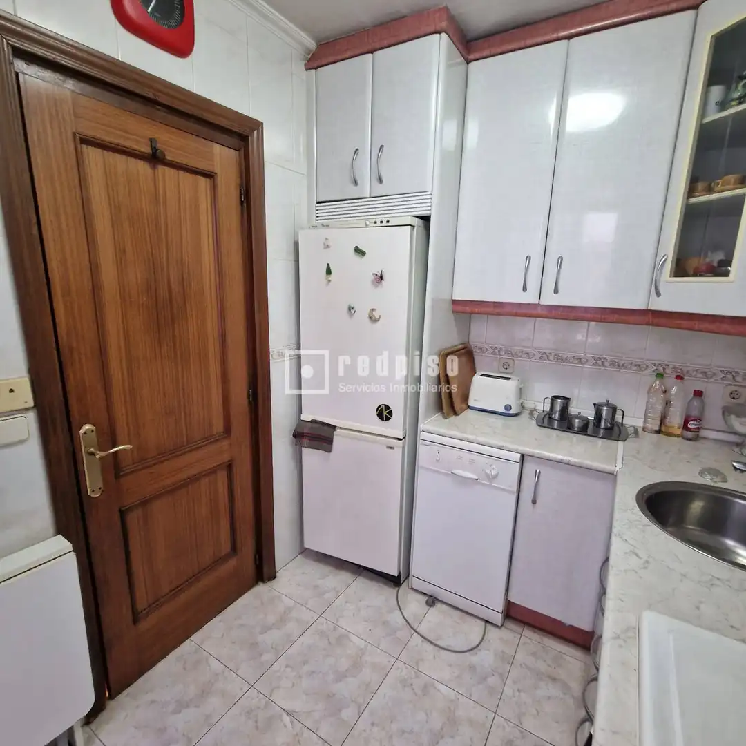 Kitchen of Flat for sale in Madrid  with Heating and Parquet flooring
