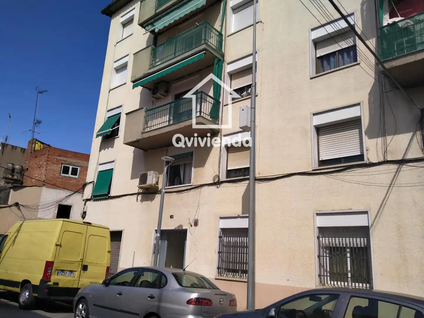 Exterior view of Flat for sale in Canovelles