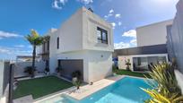 Exterior view of Single-family semi-detached for sale in Jerez de la Frontera  with Swimming Pool