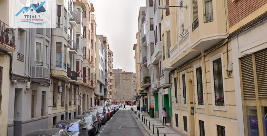 Vista exterior de Pis en venda en  Zaragoza Capital amb Balcó