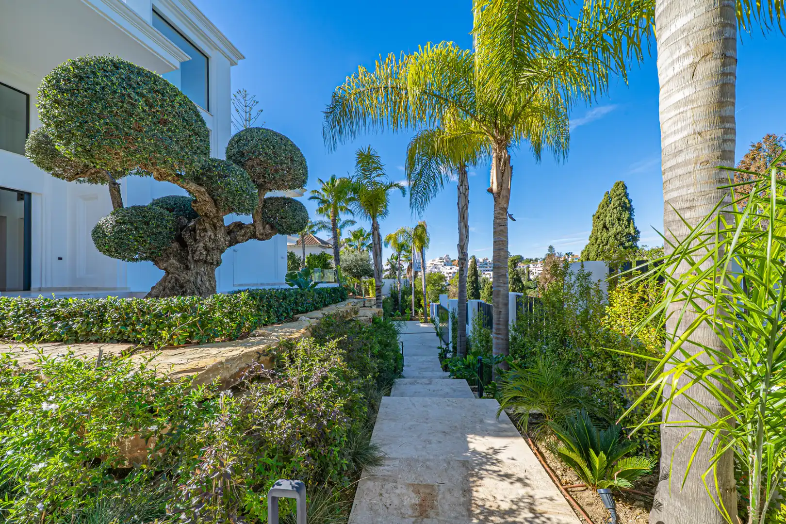 Chalet con piscina en venta en Milla de Oro, imagen 46