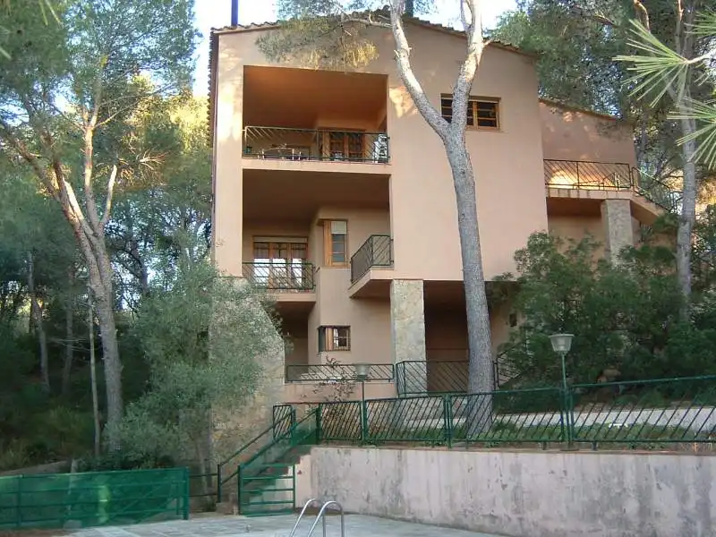 Vista exterior de Casa o xalet en venda en Urbanitzacions