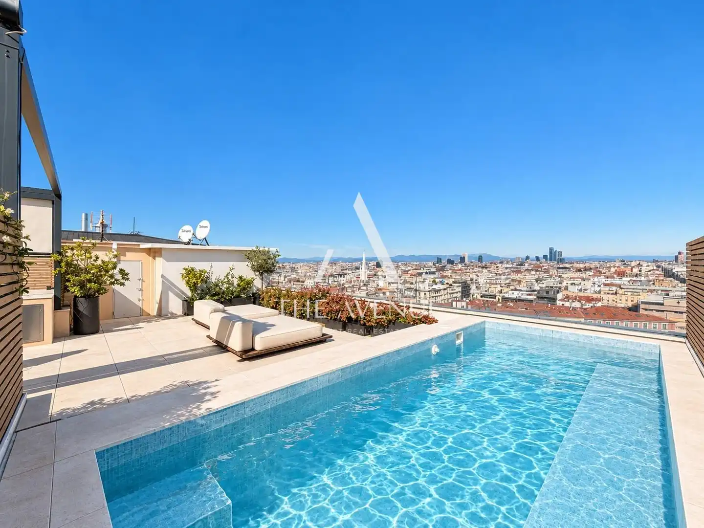 Duplex with balcony to rent in Calle de O'Donnell, imagen 2