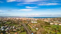 Vista exterior de Casa o xalet en venda en Gijón  amb Calefacció, Parquet i Terrassa