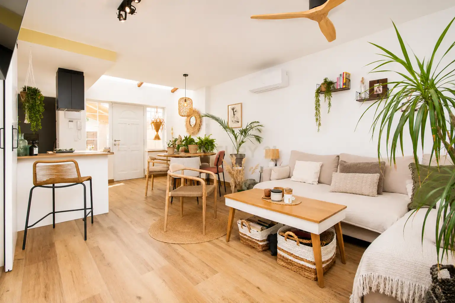 Sala d'estar de Casa o xalet en venda en Sant Joan d'Alacant amb Aire condicionat, Forn i Rentadora
