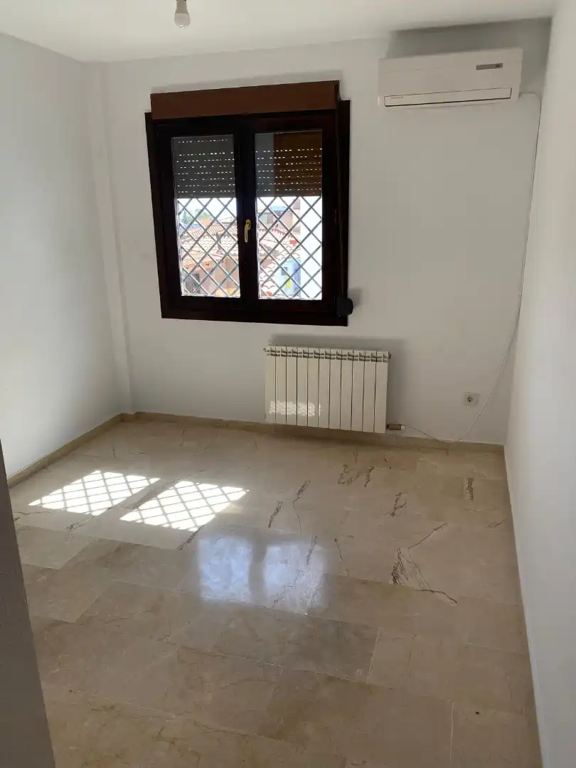 Habitación de Casa o chalet en venta en Jaén con Aire acondicionado, Calefacción y Amueblado