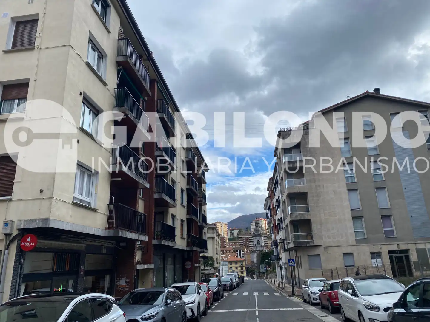 Vista exterior de Piso en venta en Elgoibar con Calefacción, Parquet y Trastero
