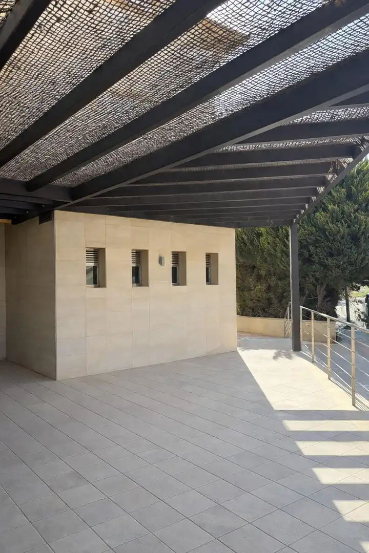 Terrassa de Local en venda en Calabardina