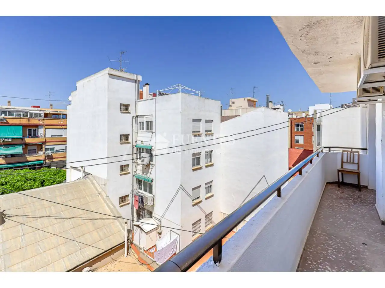Vista exterior de Apartament en venda en Alicante / Alacant amb Aire condicionat, Calefacció i Parquet