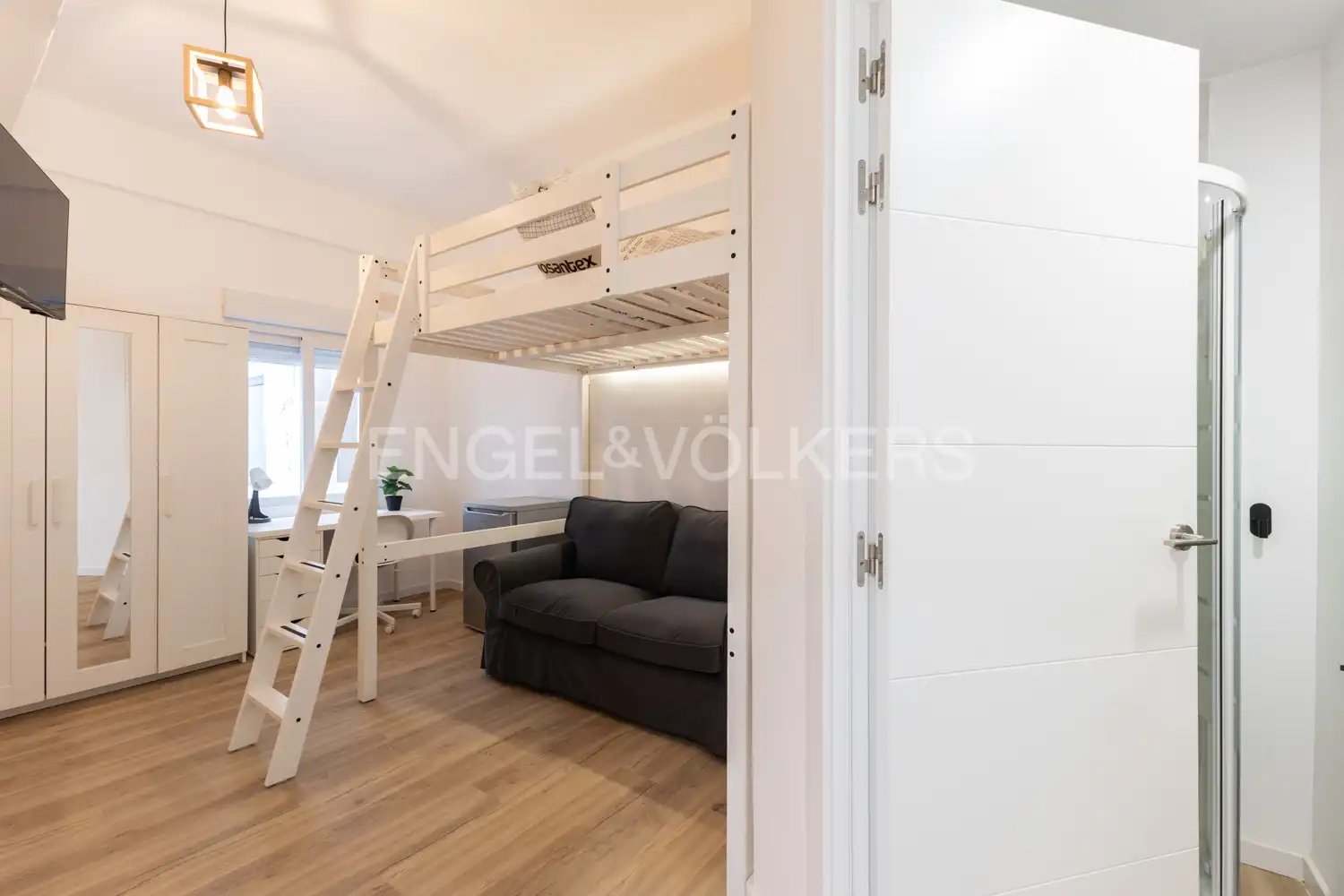 Habitación de Piso en venta en Valencia con Aire acondicionado, Calefacción y Trastero