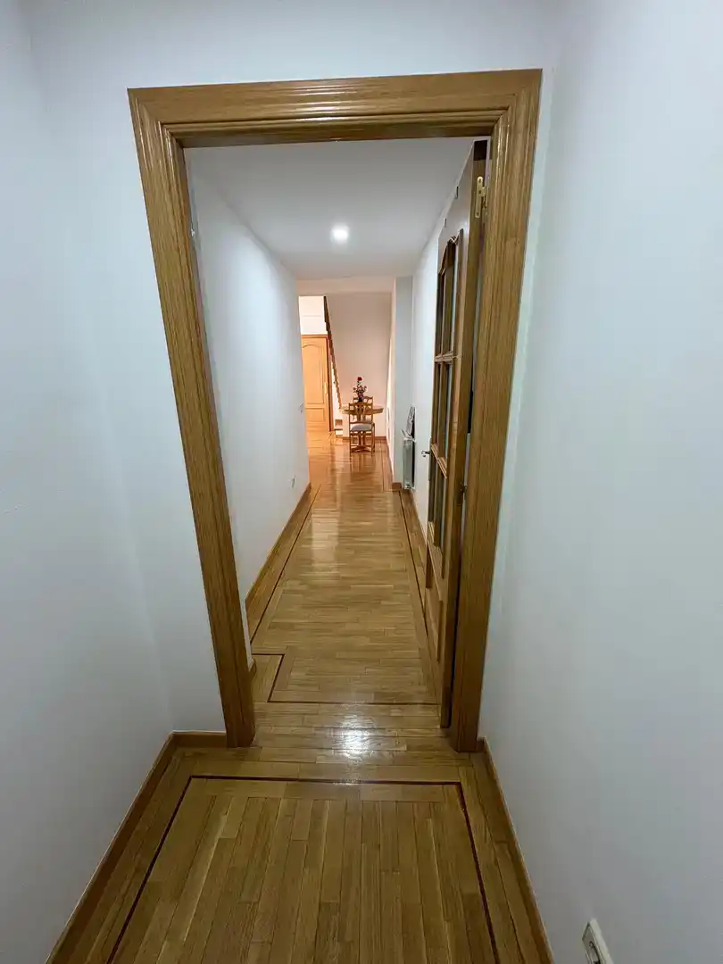 Maisonette zum Verkauf in Fuenlabrada mit Parkett, Abstellraum und Möbliert
