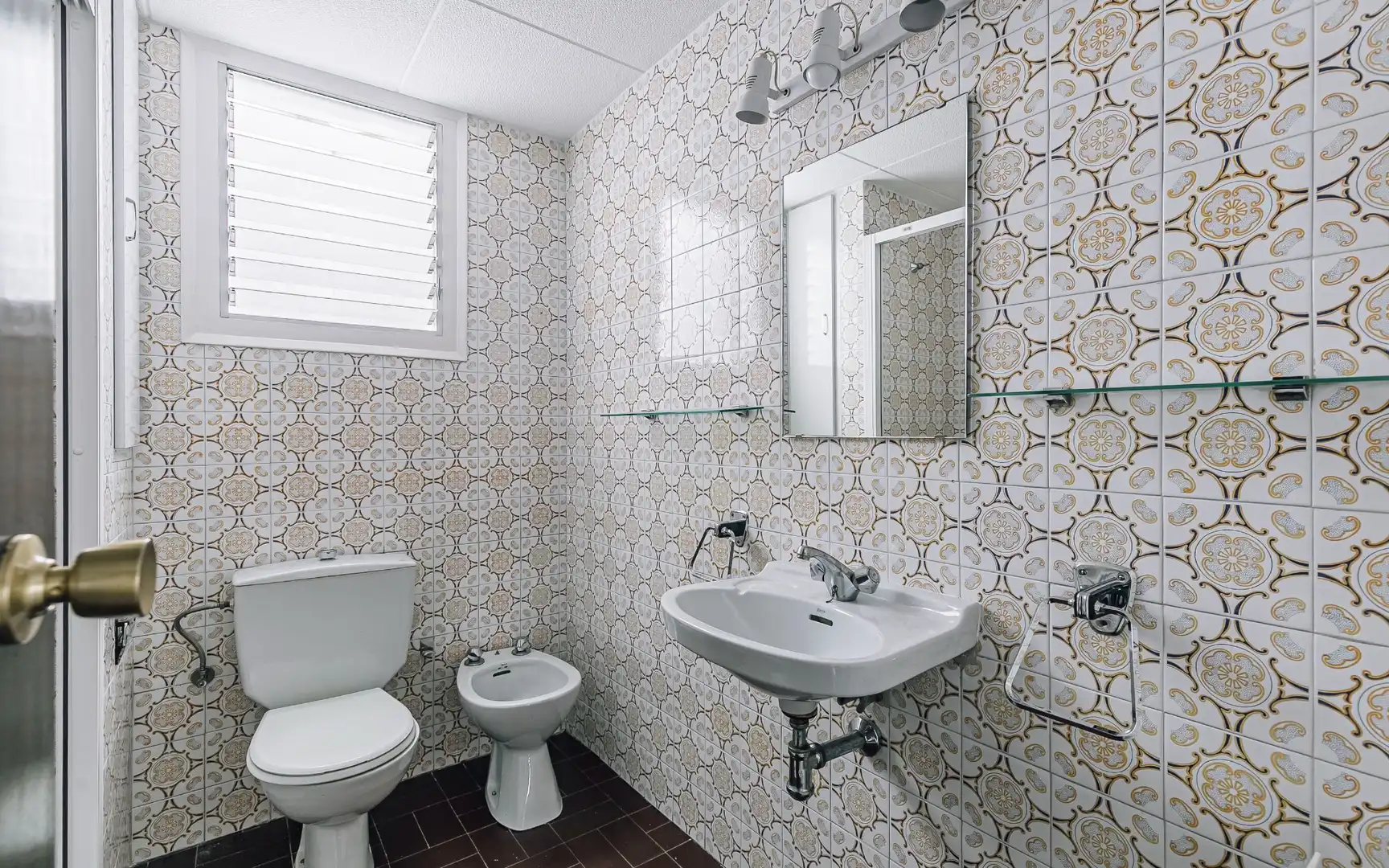 Baño de Ático en venta en Barcelona con Calefacción y Terraza